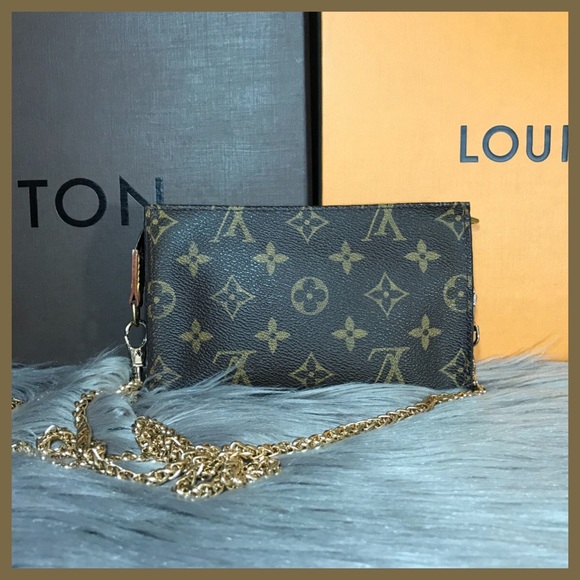 ❌Sold Authentic Louis Vuitton Mini Pouch - Picture 8 of 10